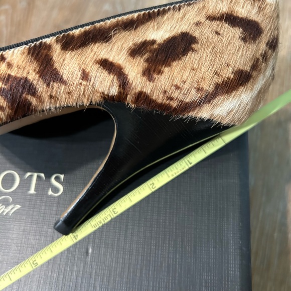 Talbots Pumps size 8. Animal print dressy, formal. 4 inch heel. - Picture 5 of 5